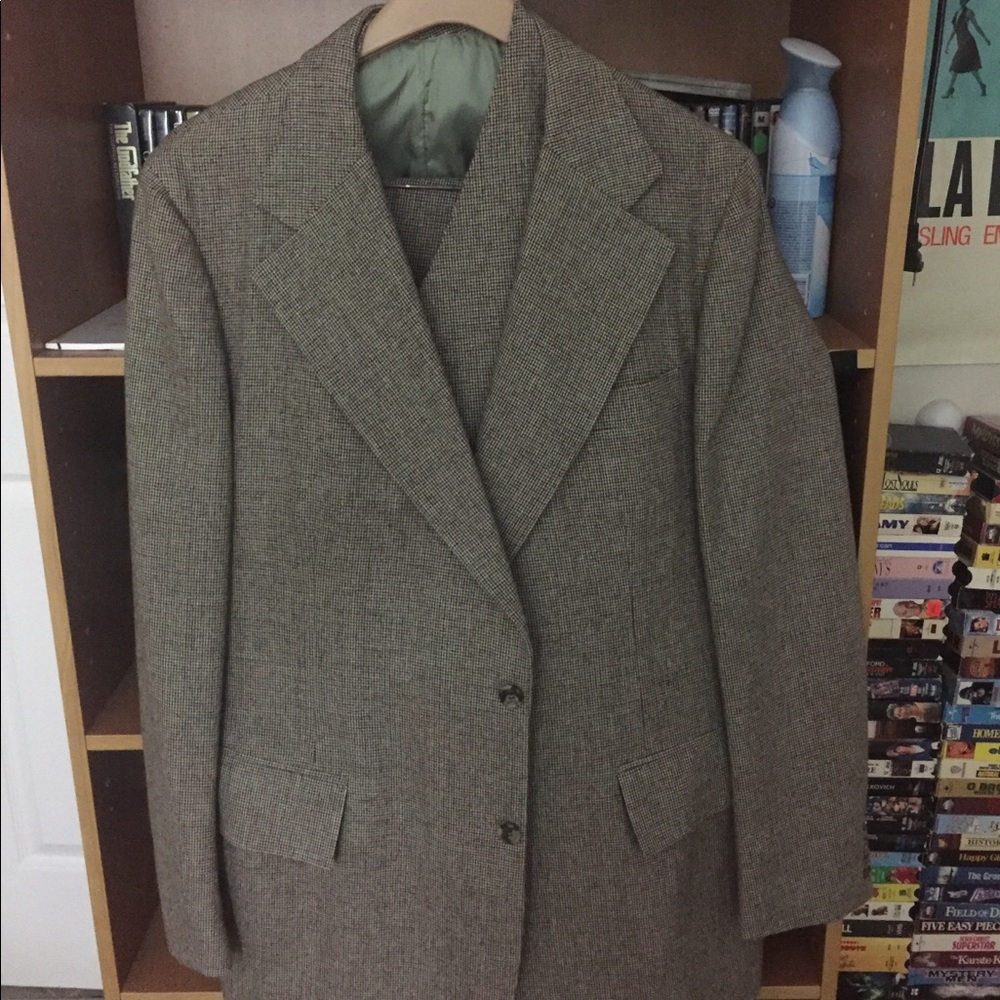 Tweed 3-Piece Suit Size 46R